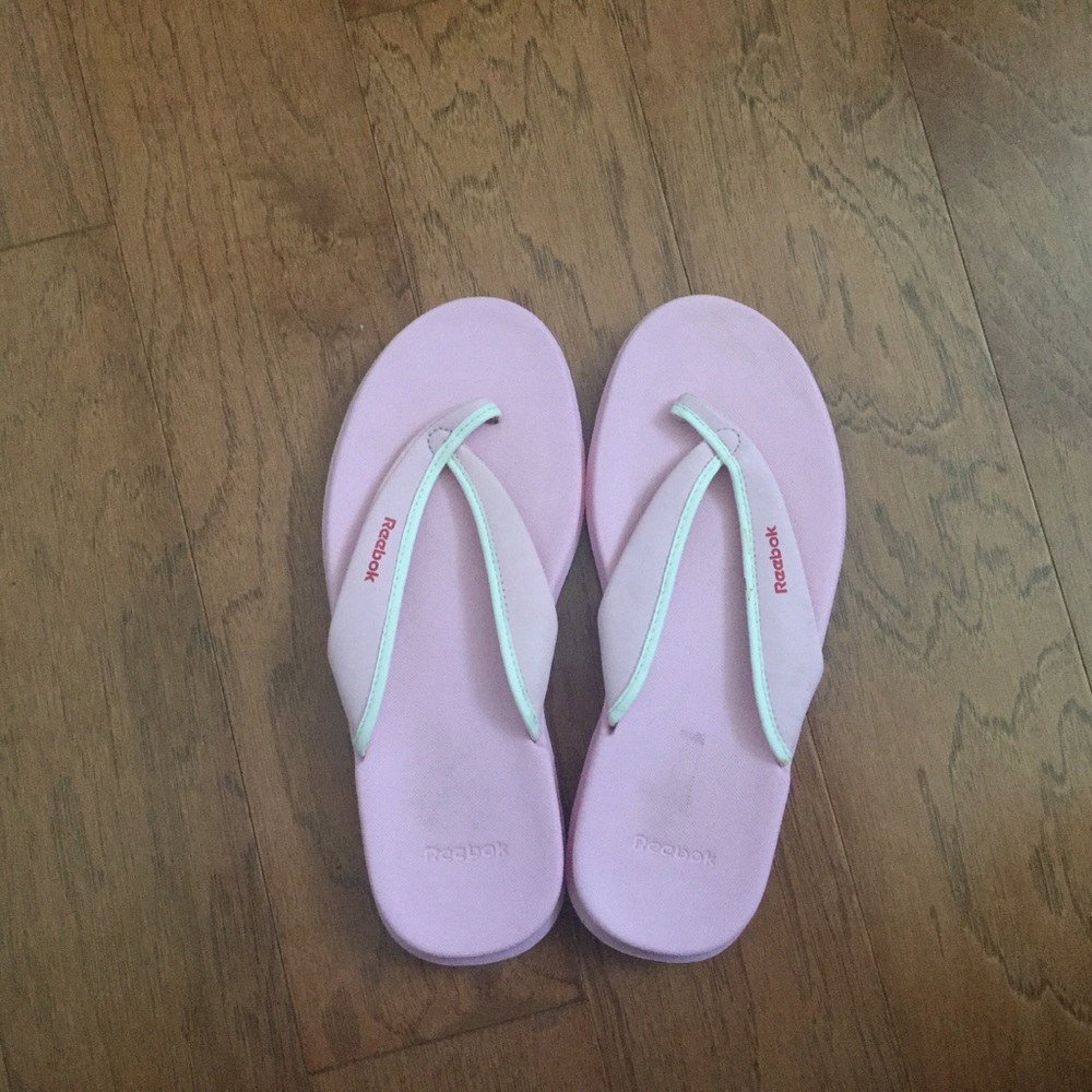 Women's Reebok Pink Foam Flip Flop Sandals Size 8 Beach Summer Pool Comfort